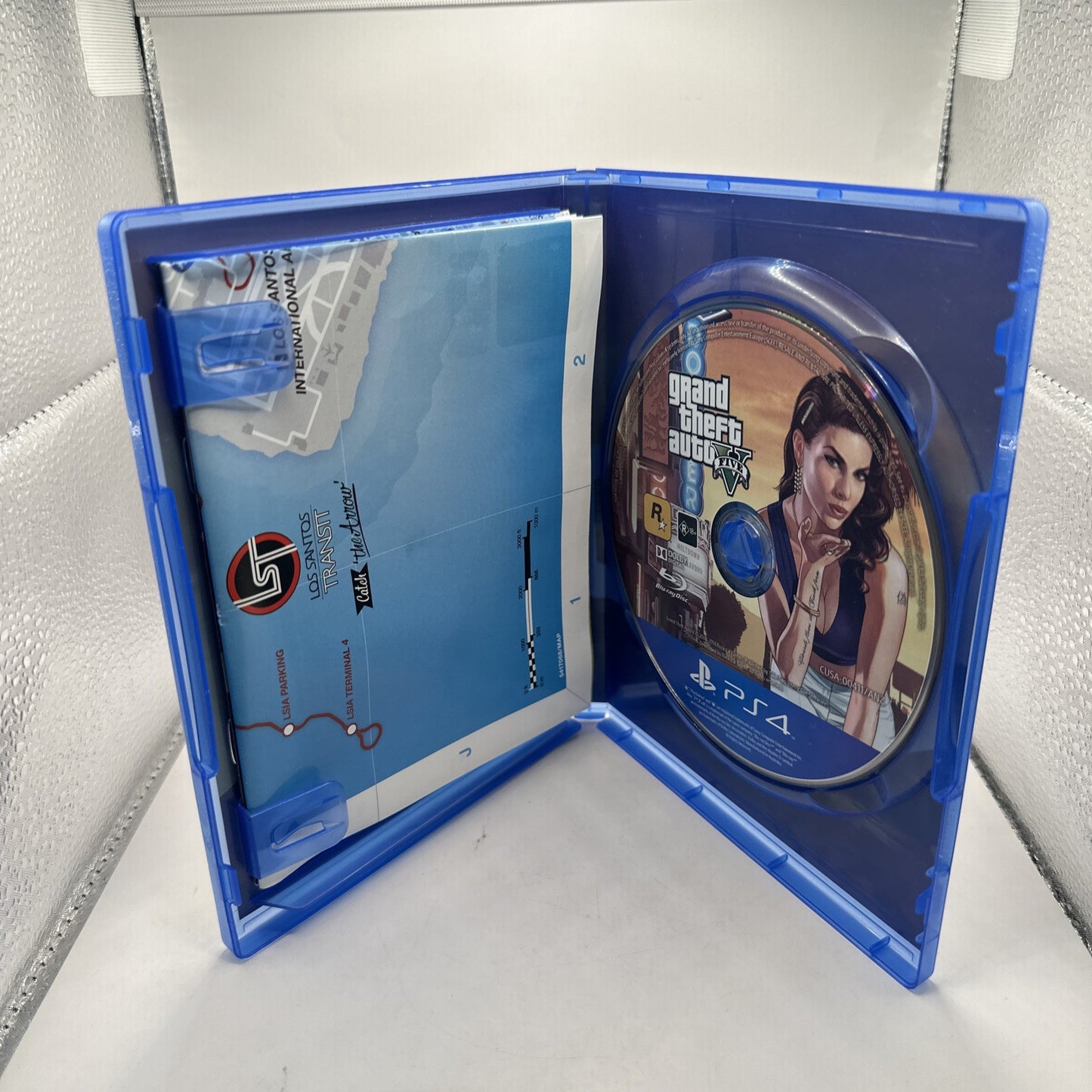 Grand Theft Auto V • PlayStation 4 PS4 Game + Poster/Map (2014) GTA 5 • AUS