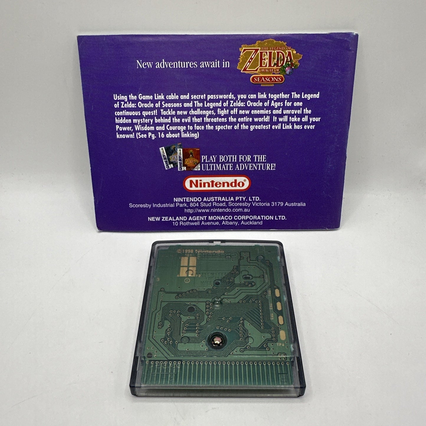 Legend of Zelda: Oracle of Ages • Nintendo GameBoy Color Game + Manual (2001)