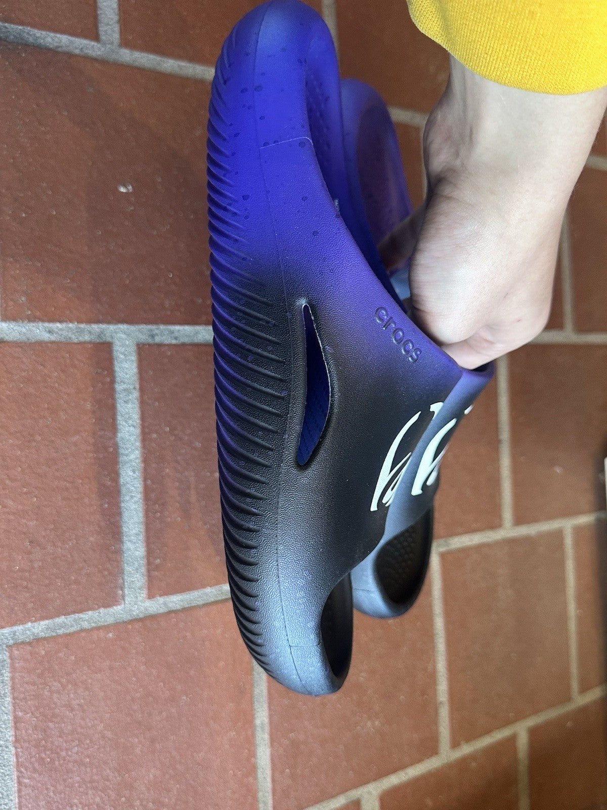 Crocs x Taco Bell Mellow Slide Sandal ‘Live Más’ *NEW* Size 8 Mens / 10 Womens