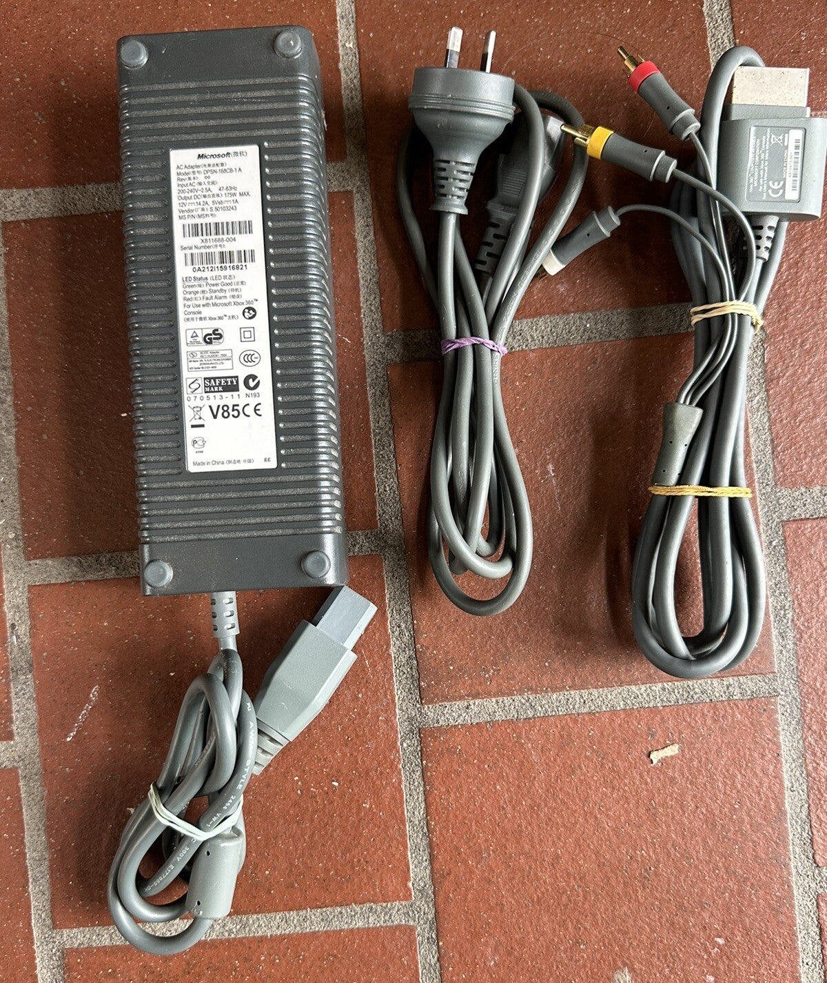 Xbox 360 Console Gears of War 2 Bundle Pack Set PAL **RARE!!**  Boxed • Tested