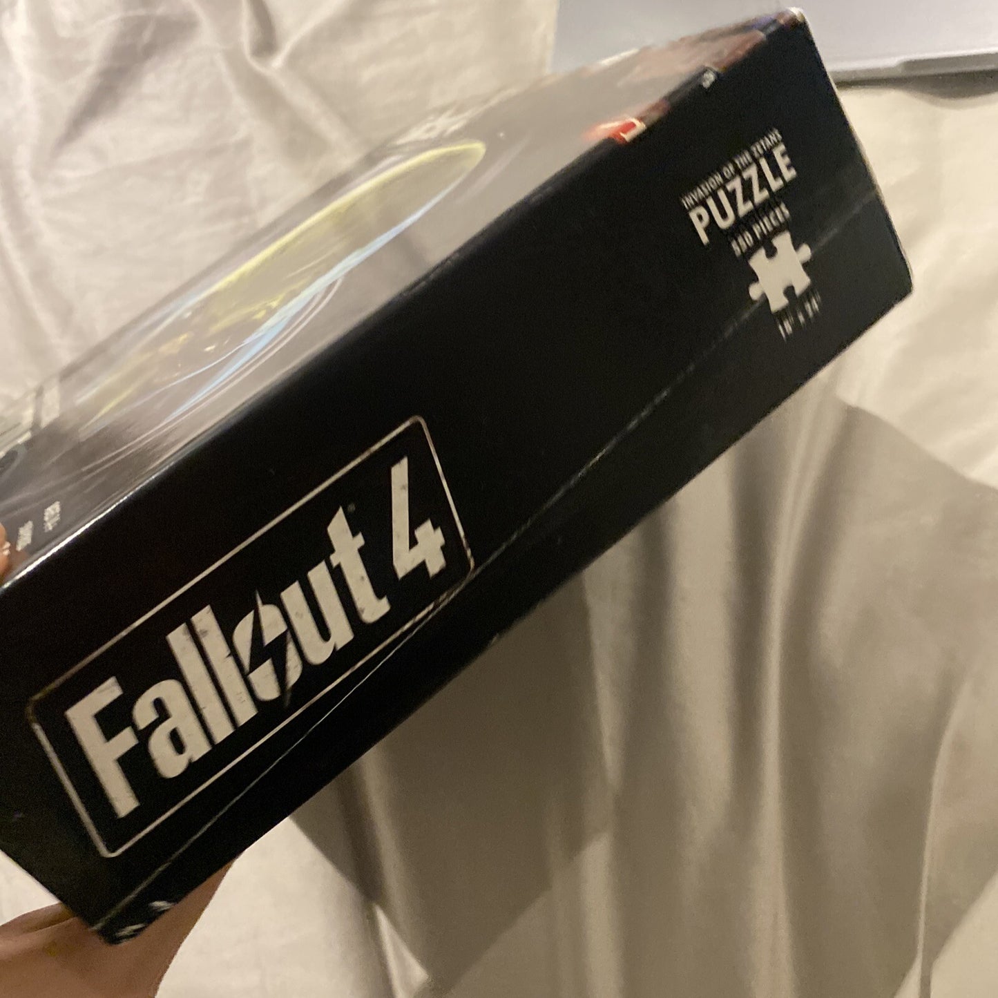 Fallout 4 Invasion Of The Zetans 550 Piece Jigsaw Puzzle • Complete • Used