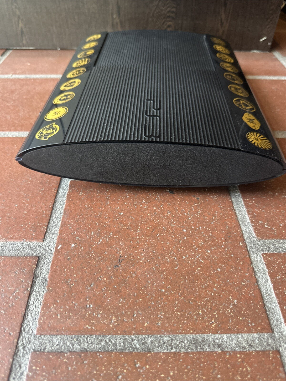 Yakuza 5 Emblem Edition PlayStation 3 PS3 Console • Limited Ryu Ga Gotoku