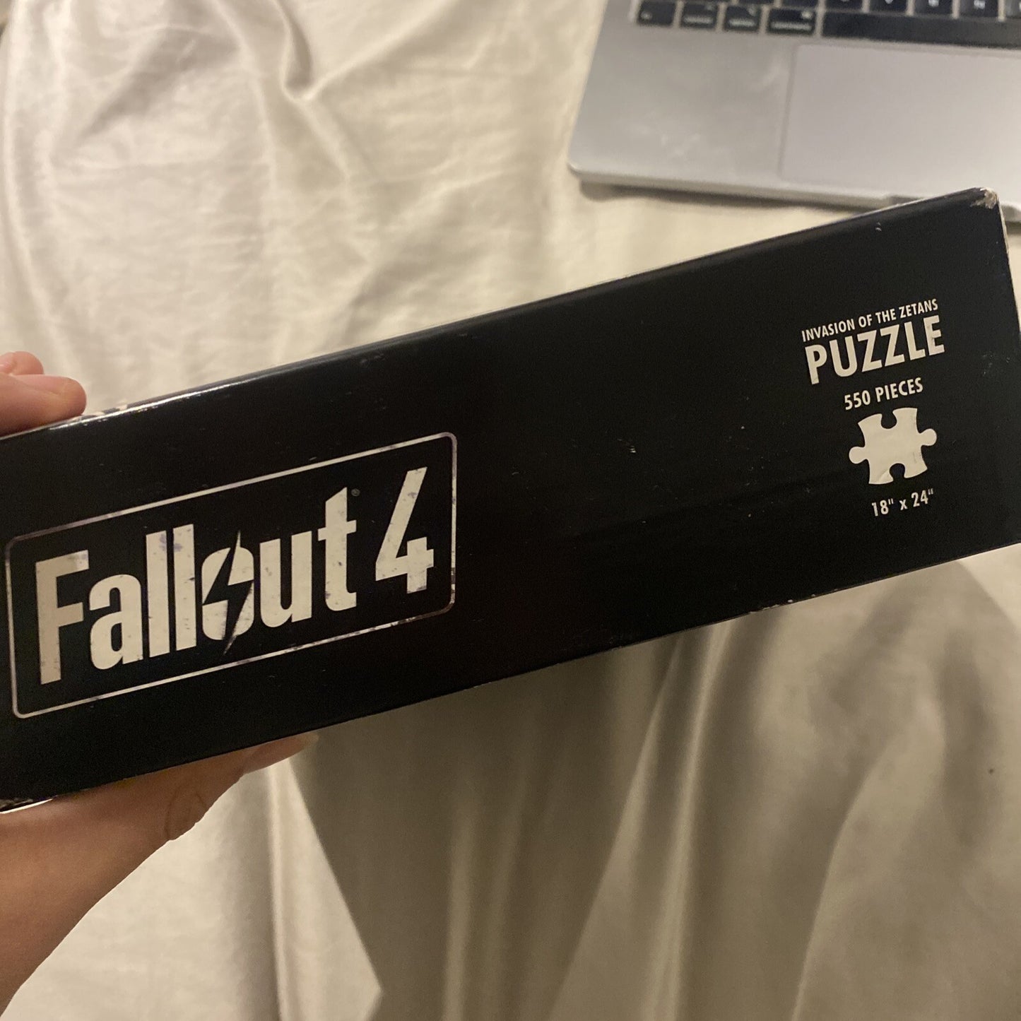 Fallout 4 Invasion Of The Zetans 550 Piece Jigsaw Puzzle • Complete • Used