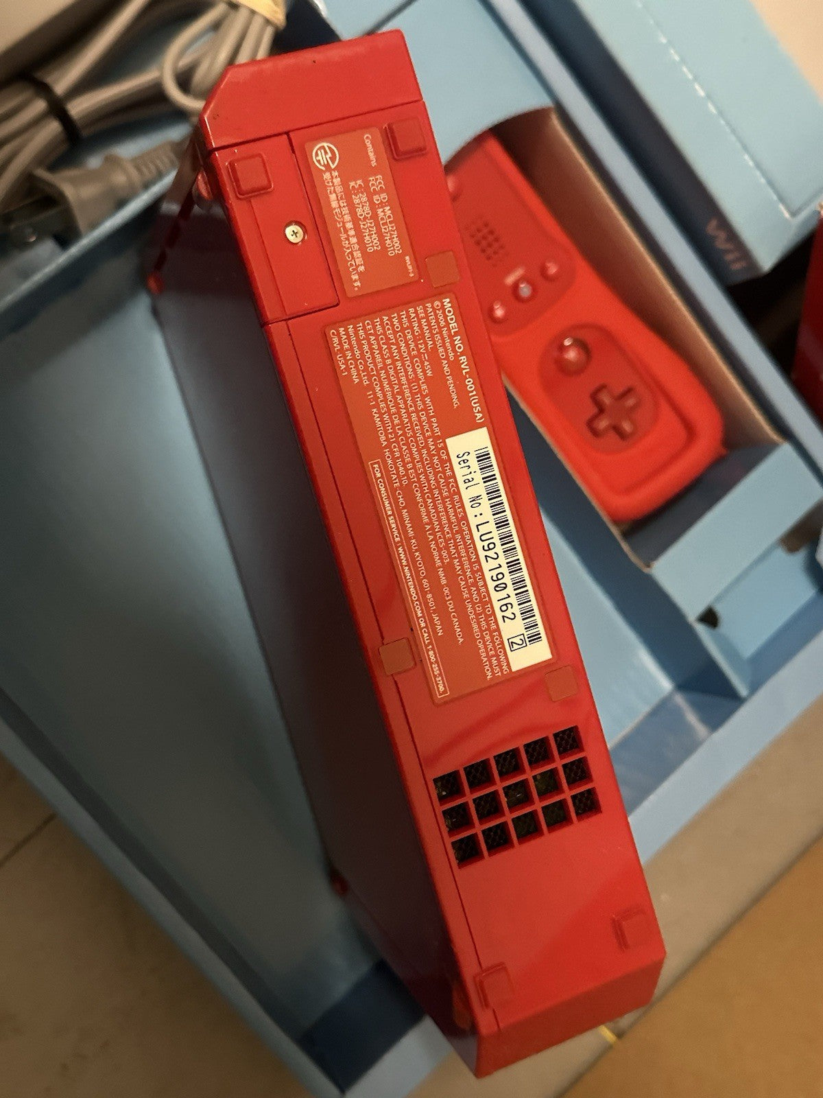 RedNintendo Wii Console Super Mario Bros 25th Anniversary Edition NTSC Complete