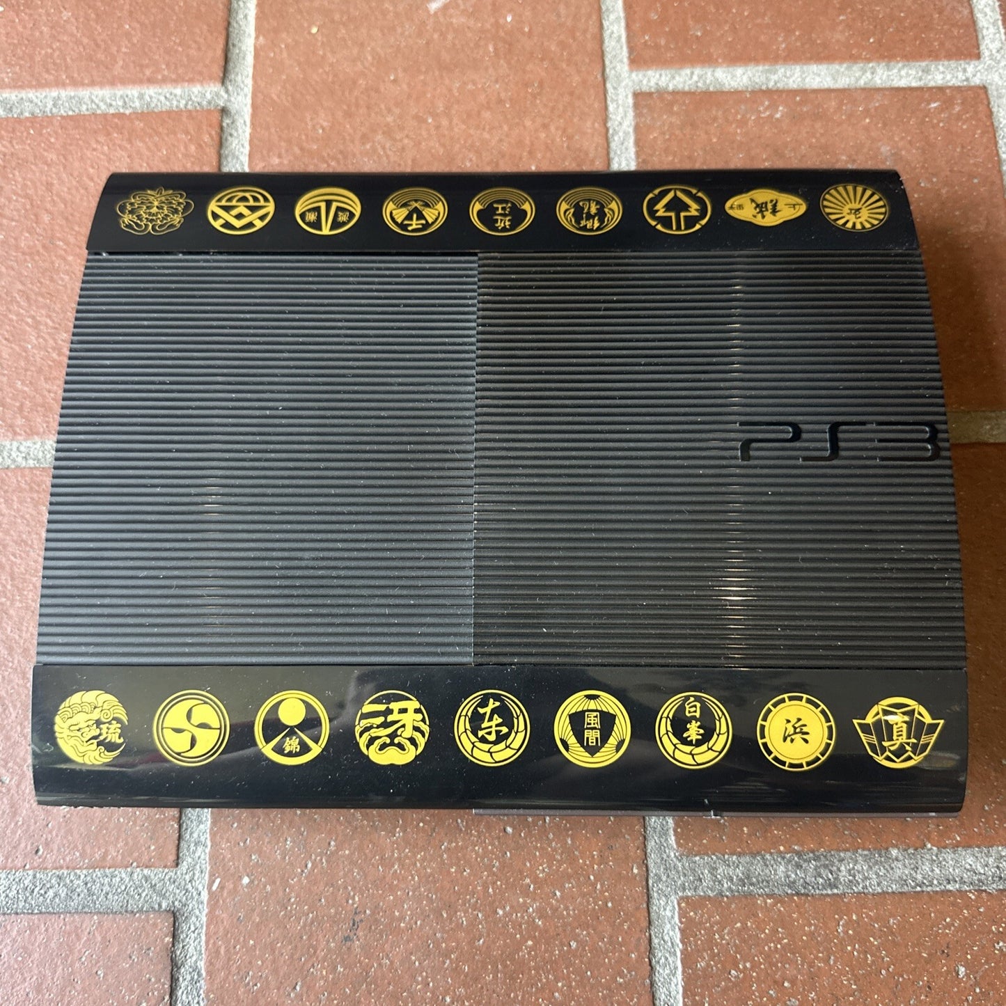 Yakuza 5 Emblem Edition PlayStation 3 PS3 Console • Limited Ryu Ga Gotoku