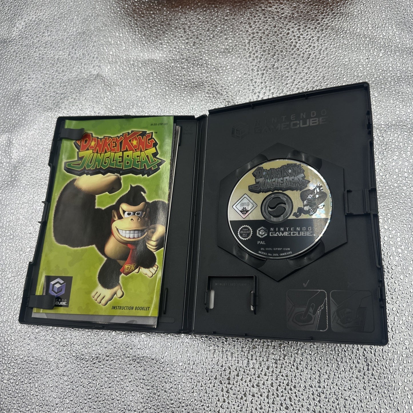 Donkey Kong Jungle Beat • Nintendo GameCube Game + Bongos Drums Controller PAL