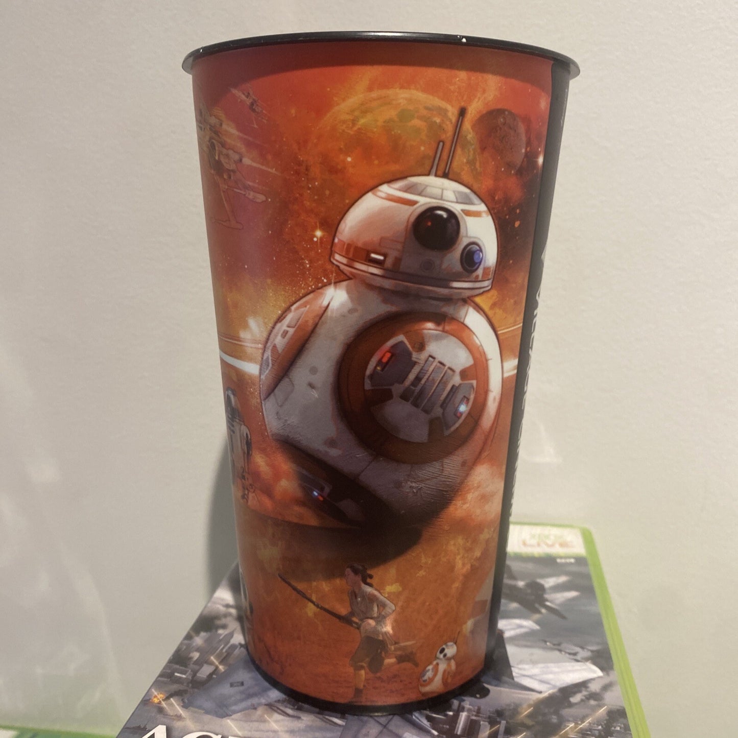 Star Wars The Force Awakens Village Cinemas Collectible Drink Cup (Golden Link)