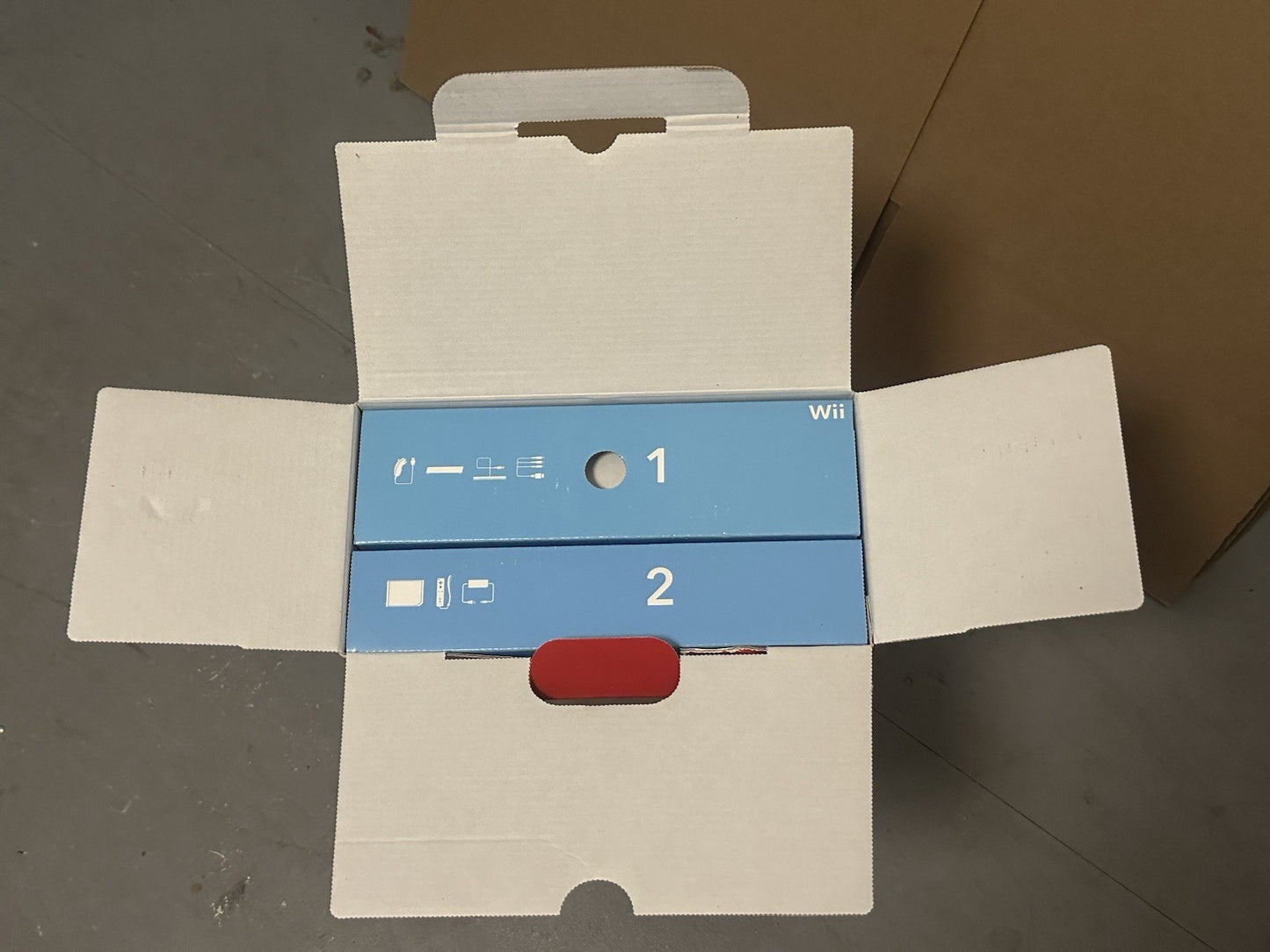 RedNintendo Wii Console Super Mario Bros 25th Anniversary Edition NTSC Complete