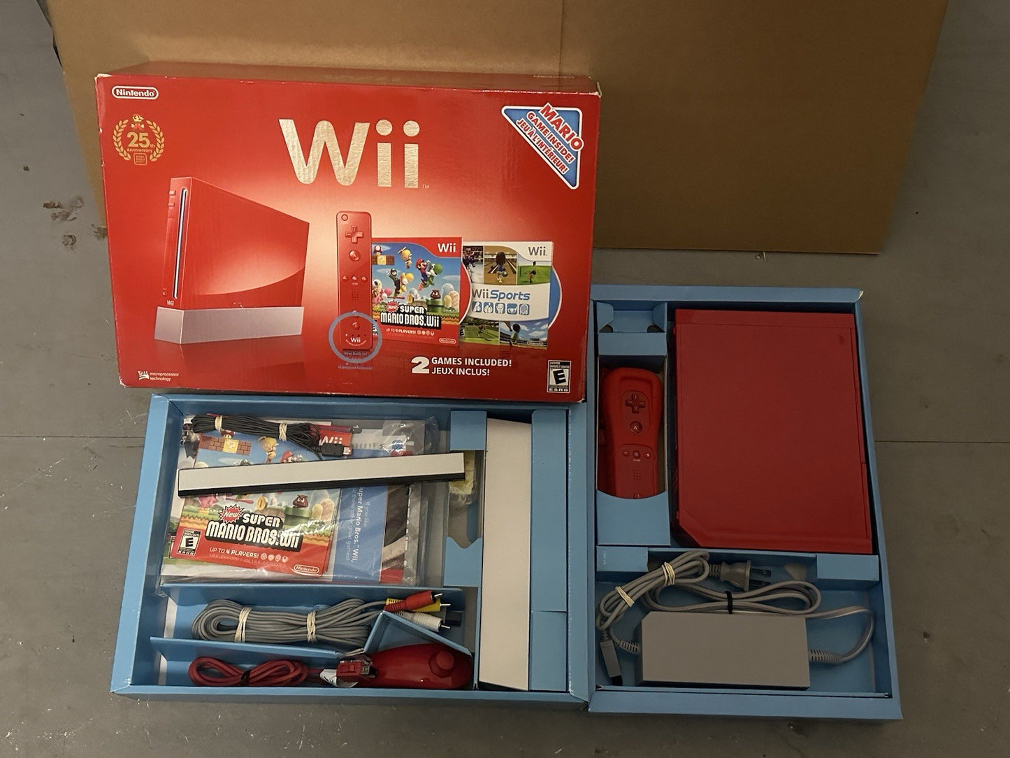 RedNintendo Wii Console Super Mario Bros 25th Anniversary Edition NTSC Complete