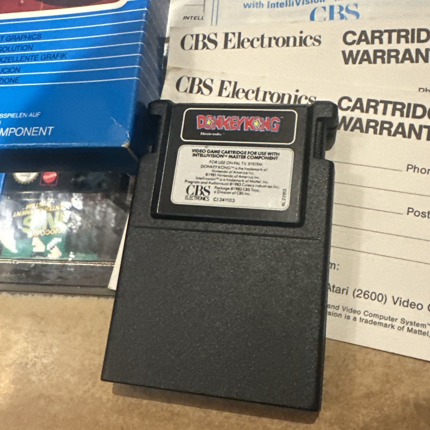Donkey Kong • Intellivision Game In Box + Manual (1982) Boxed • CBS • Complete