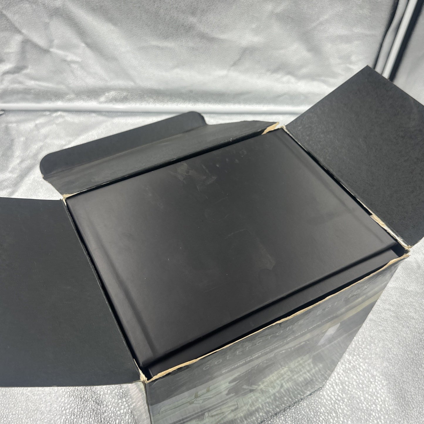 Grand Theft Auto V Collector’s Edition Xbox 360 + New Era Hat + Money Bag GTA 5