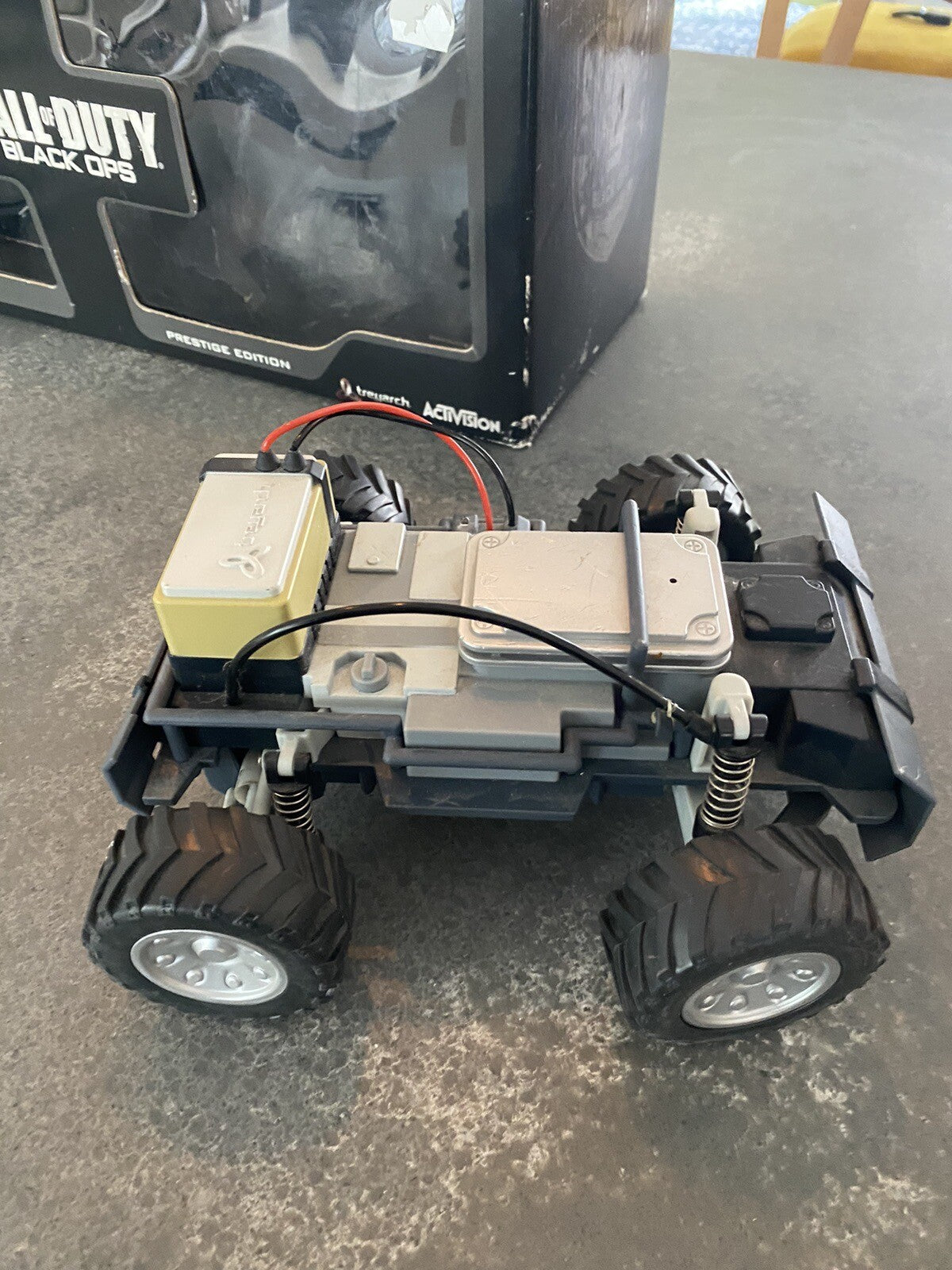 Call Of Duty Black Ops Prestige Edition *NO GAME* RC Car + Box Only! *READ DESC*