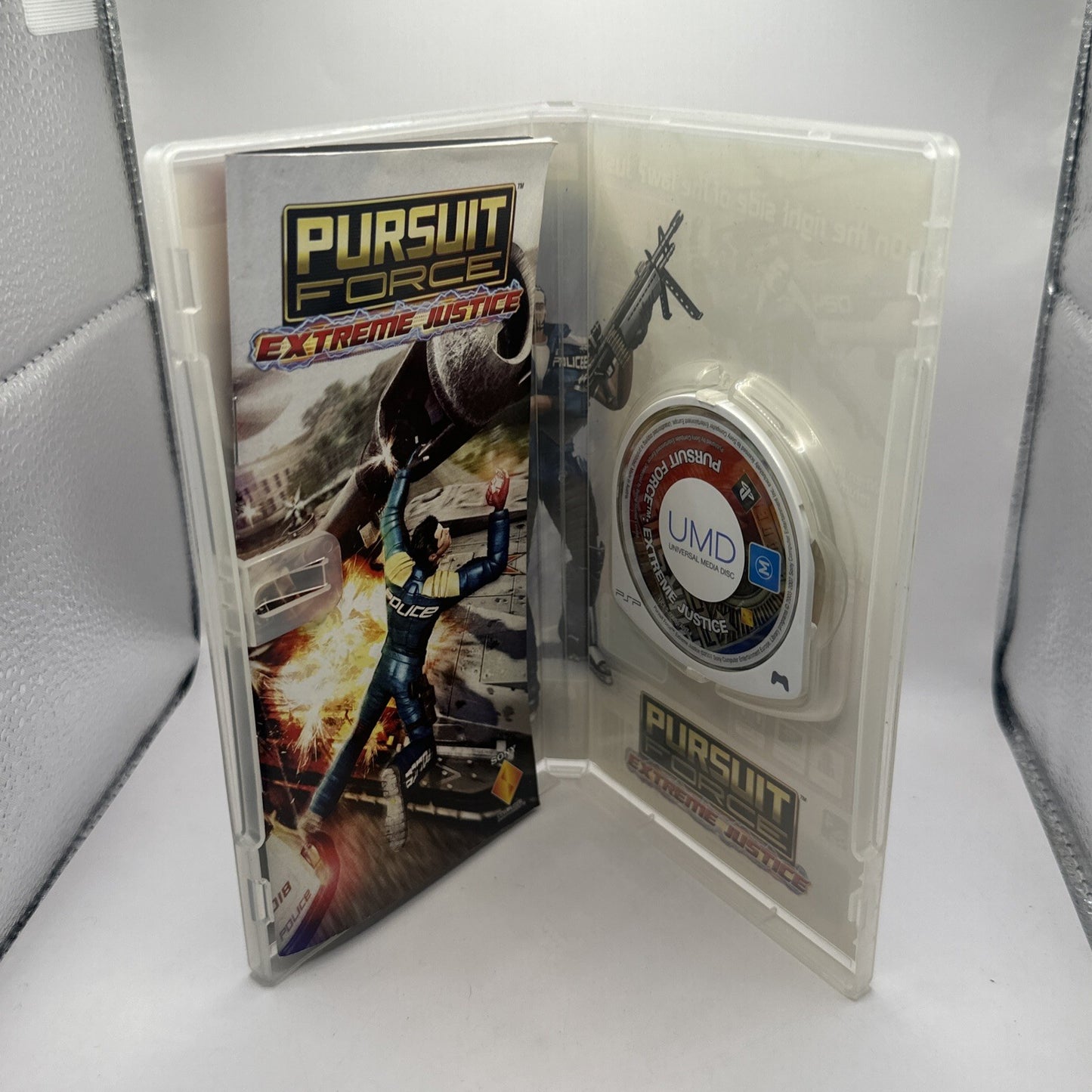 Pursuit Force: Extreme Justice • Playstation Portable PSP Game + Manual (2007)
