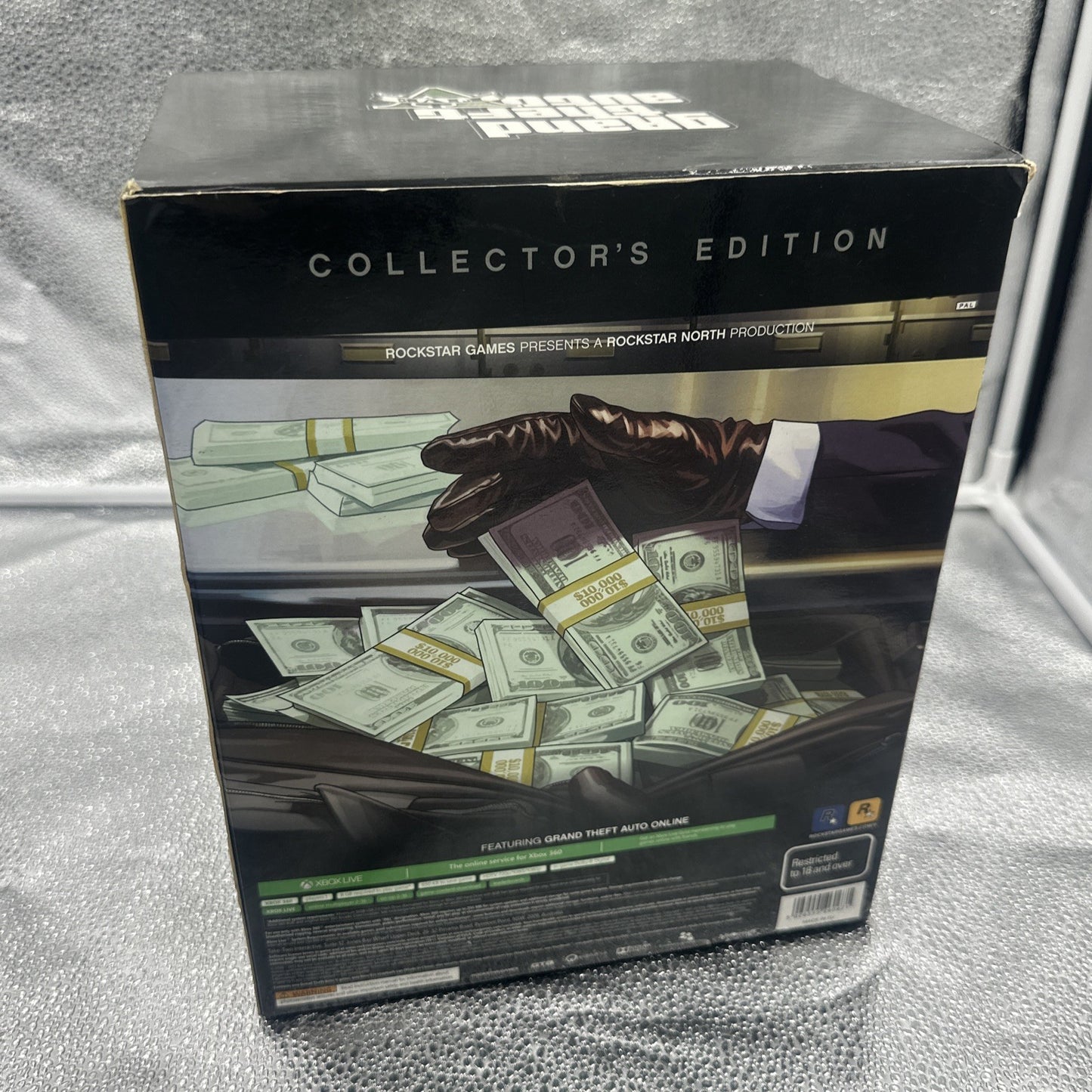 Grand Theft Auto V Collector’s Edition Xbox 360 + New Era Hat + Money Bag GTA 5