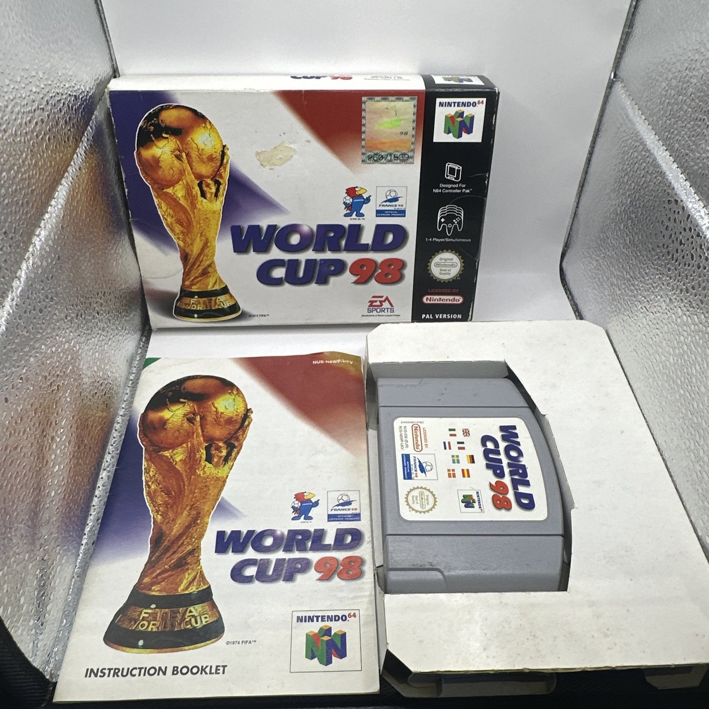 World Cup 98 • Nintendo 64 N64 Game + Box & Manual (1998) Boxed Complete • FIFA